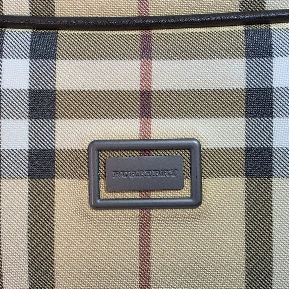 Burberry Vintage Overnight Bag. EUC - Picture 2 of 14